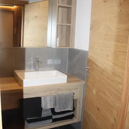 Zur Schlafenden Jungfrau ヒンタータール